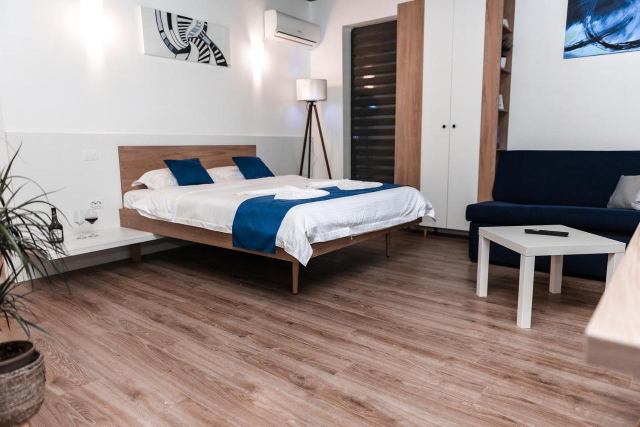 Puzzle Apartaments&Studios Craiova Luaran gambar