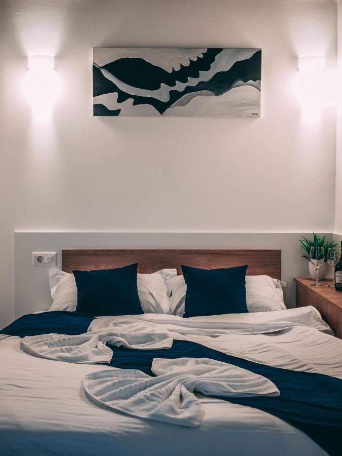 Puzzle Apartaments&Studios Craiova Luaran gambar