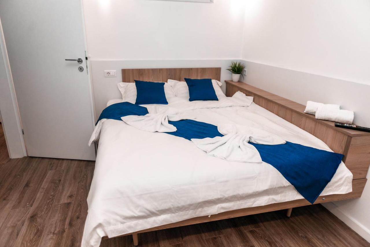 Puzzle Apartaments&Studios Craiova Luaran gambar