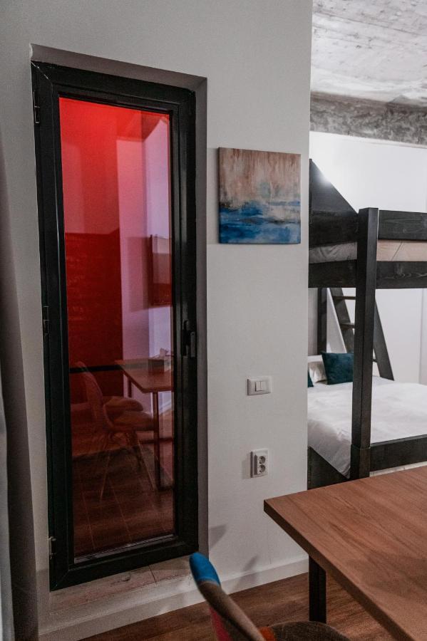 Puzzle Apartaments&Studios Craiova Luaran gambar